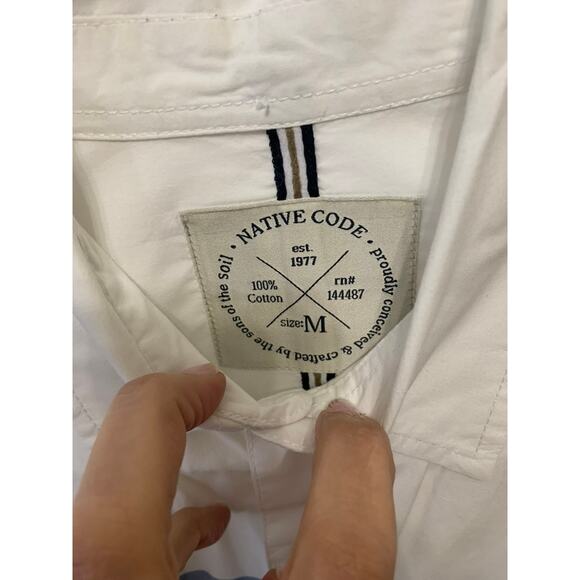 Native Code Men's White Button-Up Shirt Blue Stripes‎ Long Sleeve Casual Medium - Picture 2 of 5